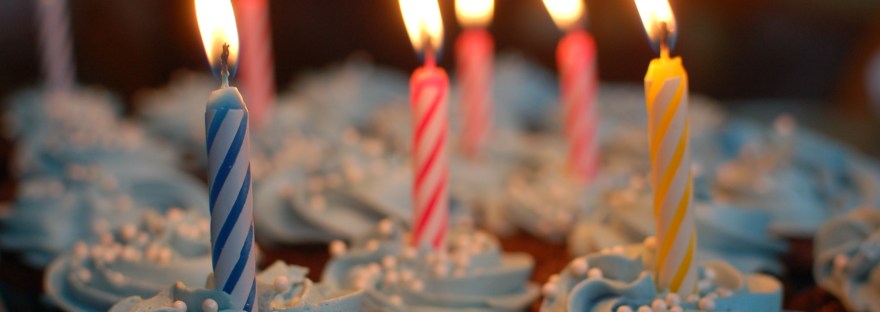 cupcakes with candles